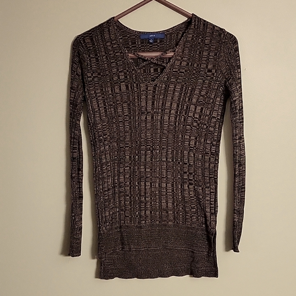 Apt. 9 Women's taupe sweater size small